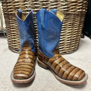 Boys brown & blue boots